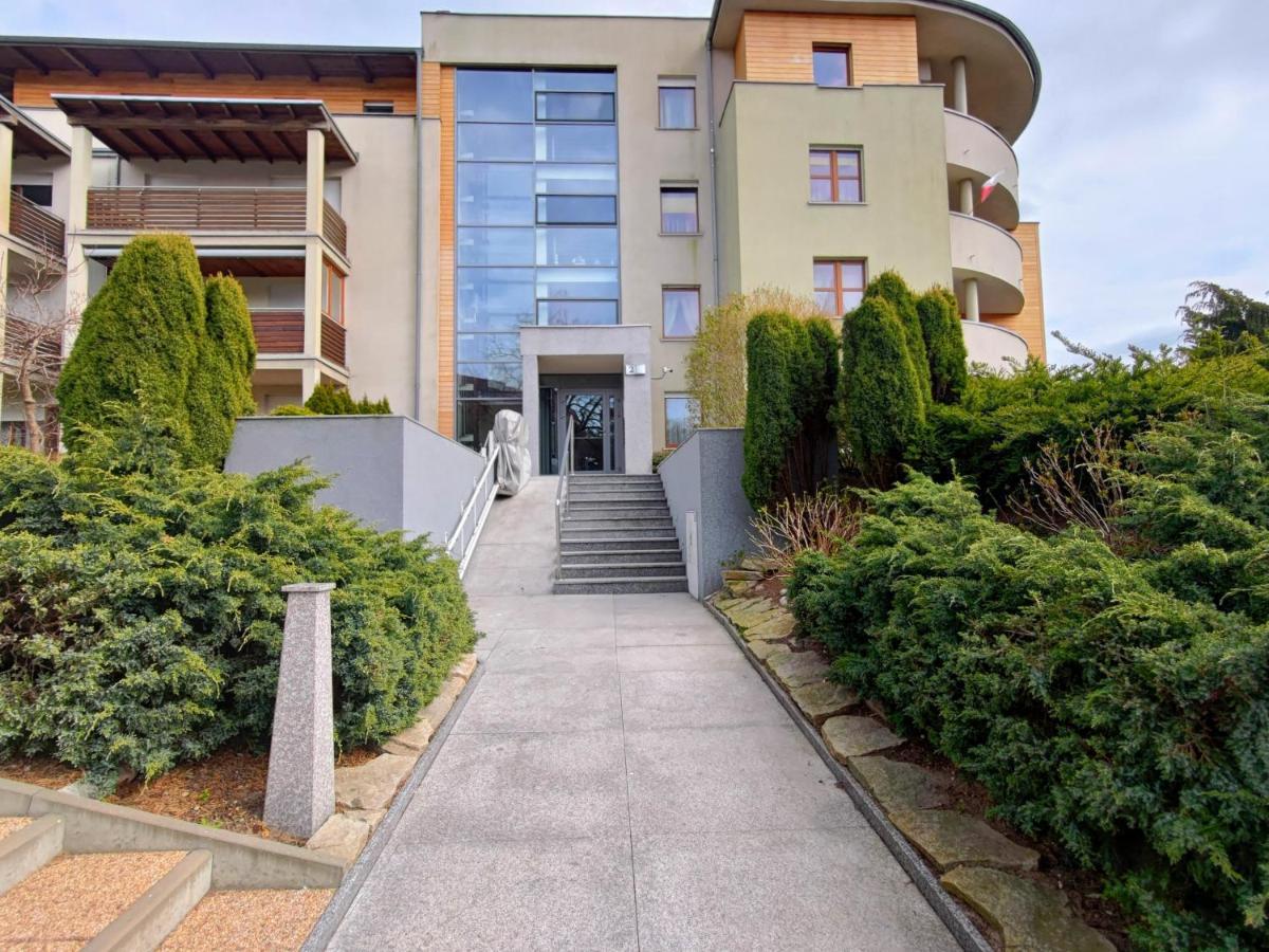 Komfortowy Dwupokojowy Z Tarasem I Garaz Ustka
